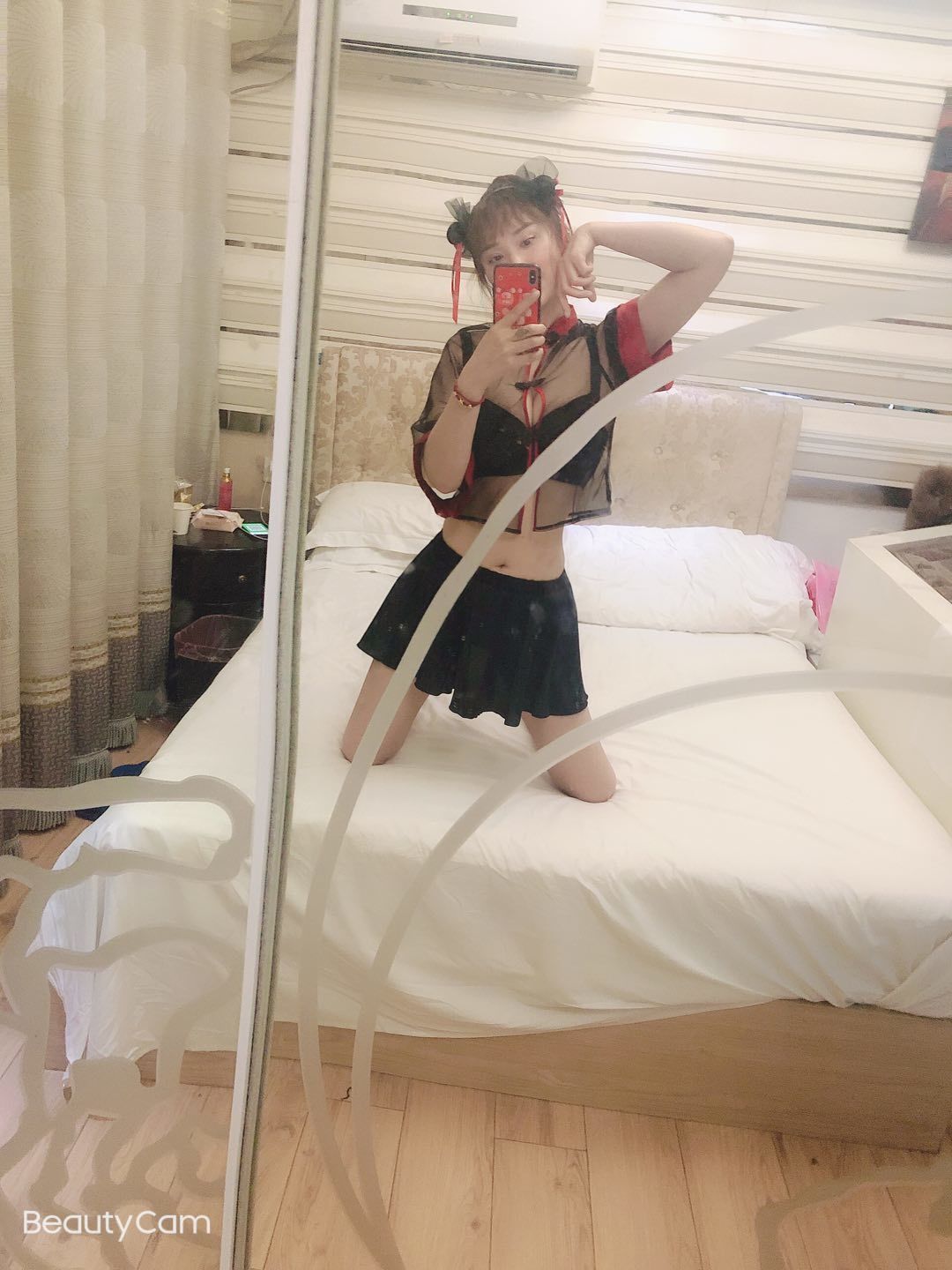 二探光谷玲宝宝